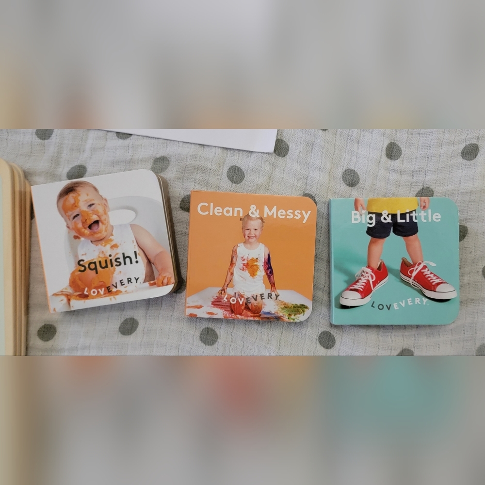 NEW Lovevery Mini Books Bundle